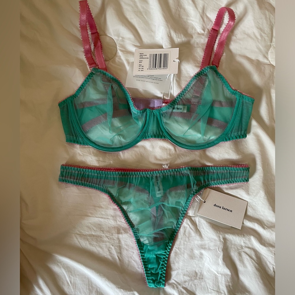 Dora Larsen Bra and Panty Set